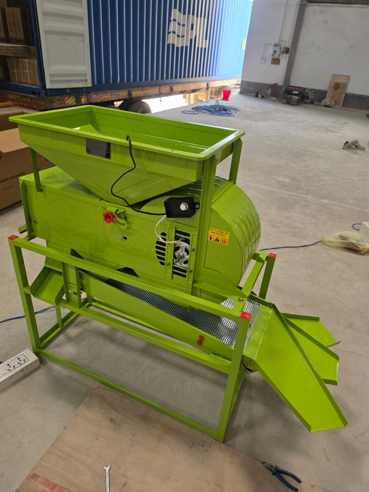 Winnower Cum Grader Machine With 3 Screen