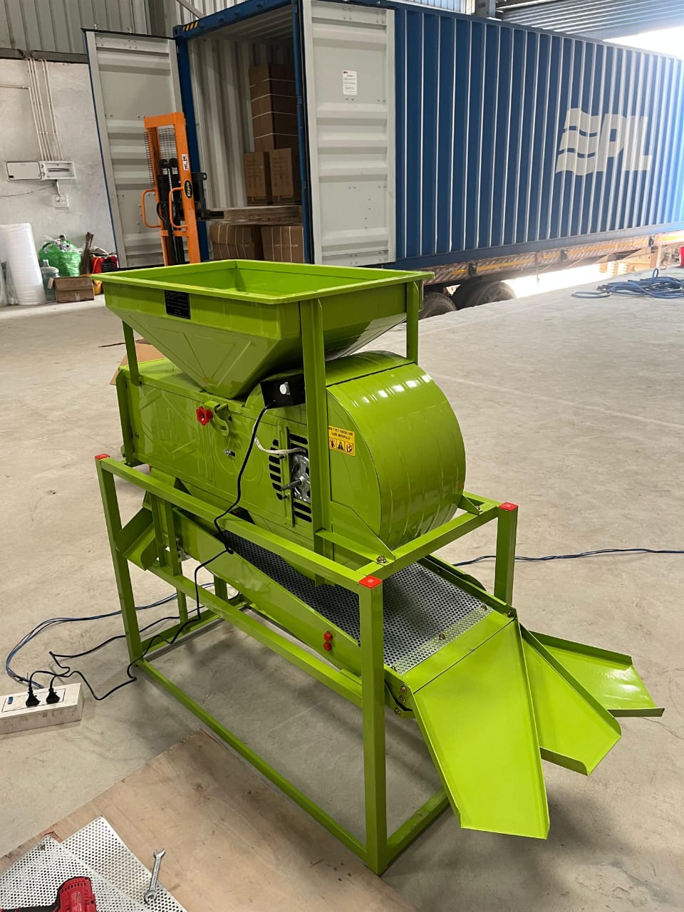 Winnower Cum Grader Machine With 3 Screen